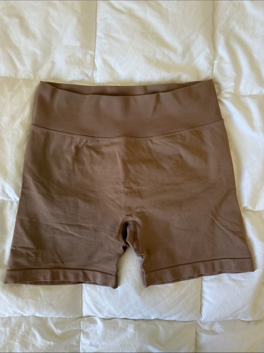 High-Waist Booty Scrunch Ruched Bike Shorts - Brown Tan Size Small